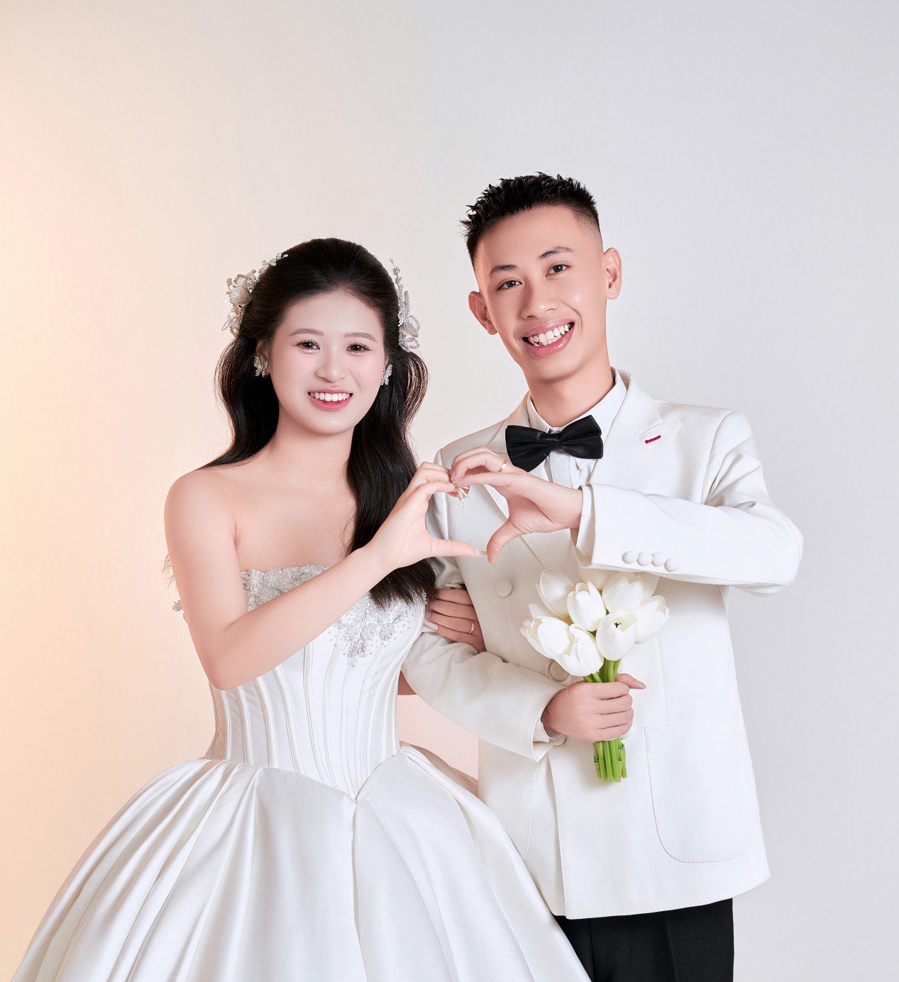 Ba Vàng ❤️ Hoàng Quyên