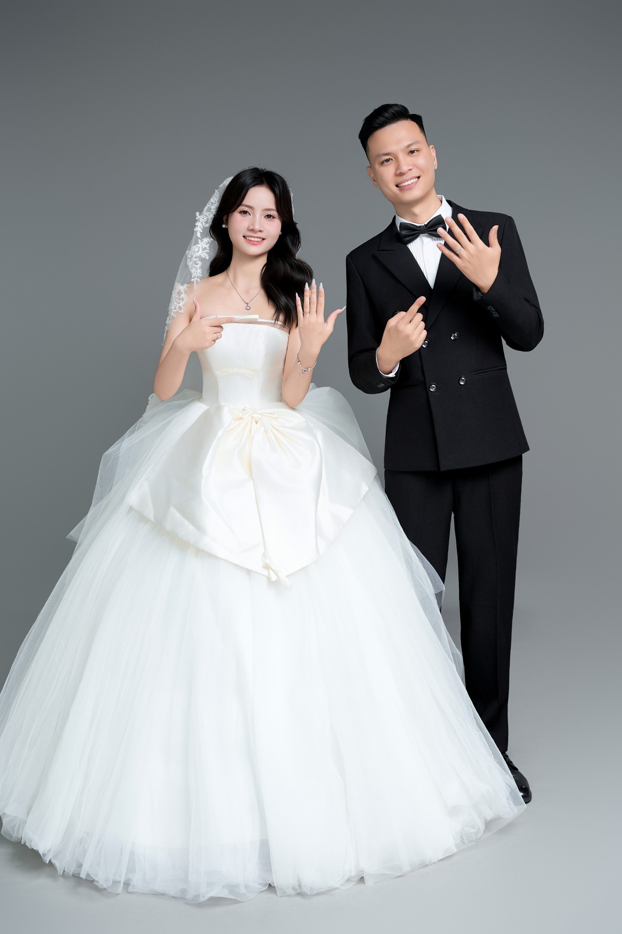 Hoàng Tú ❤️ Linh Chi